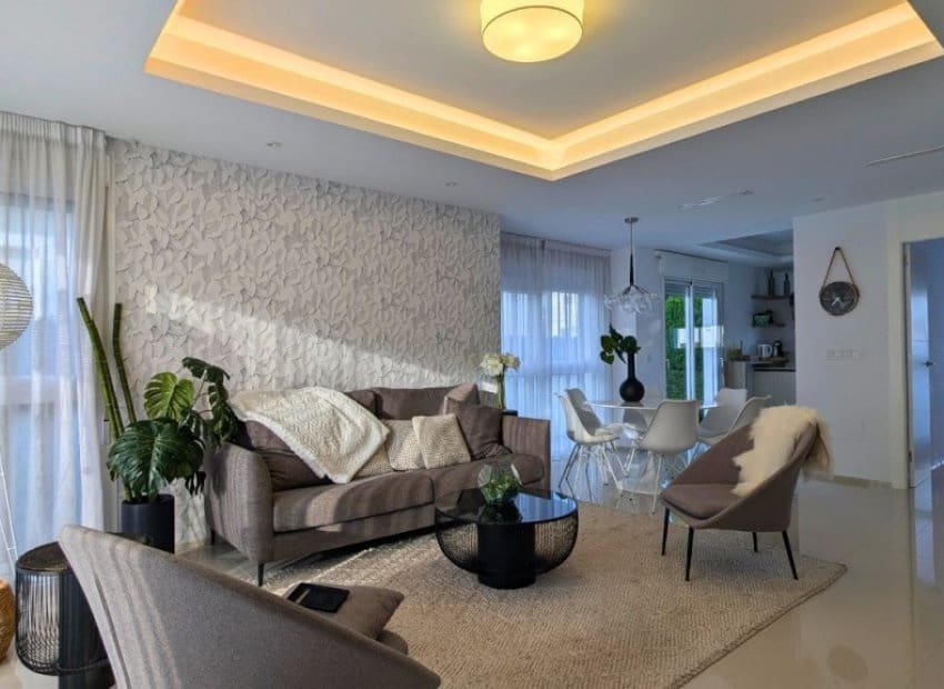 3 quarto Moradia Geminada para venda em Ciudad Quesada com piscina - 435 000 € (Ref: 8688259)