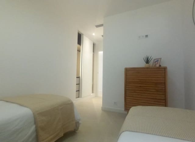 3 chambre Villa/Maison à vendre à El Chaparral, Torrevieja avec piscine - 499 000 € (Ref: 8690430)