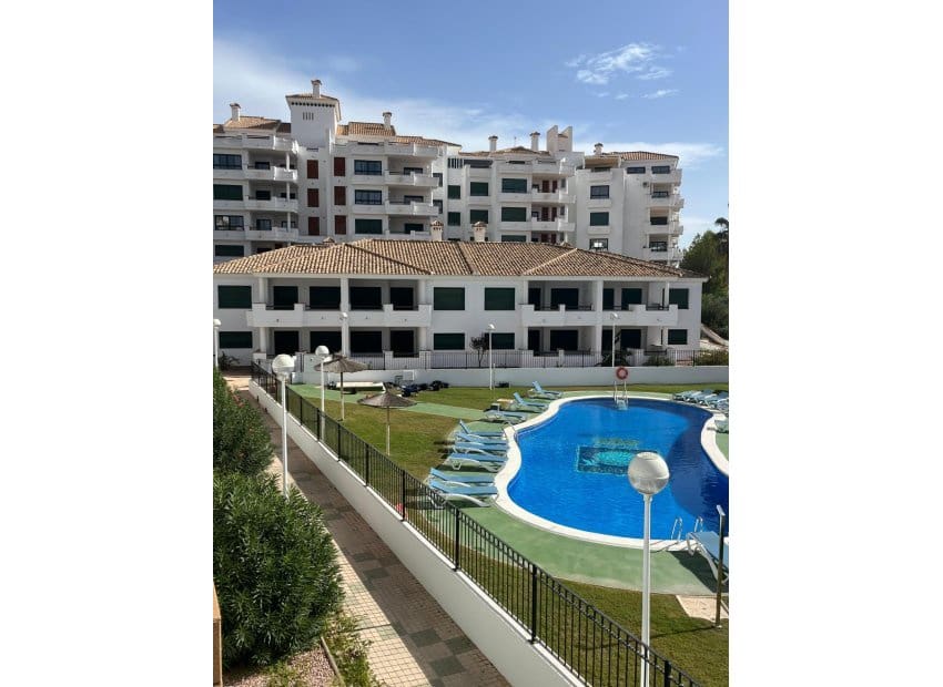Apartamento de 2 habitaciones en Campoamor en venta con piscina - 212.350 € (Ref: 8699072)