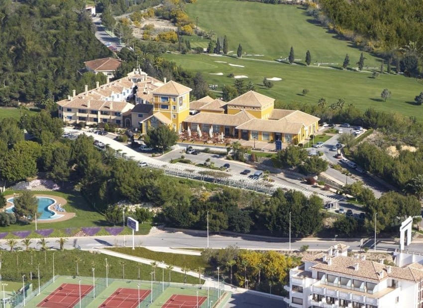 Apartamento de 2 habitaciones en Campoamor en venta con piscina - 212.350 € (Ref: 8699072)