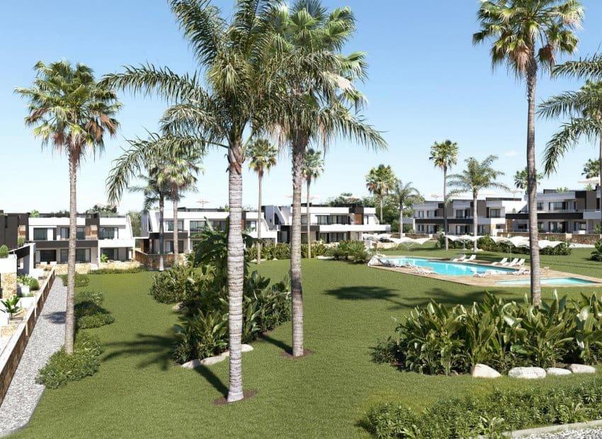 Chalet de 2 habitaciones en Ciudad Quesada en venta con piscina - 279.000 € (Ref: 8723203)