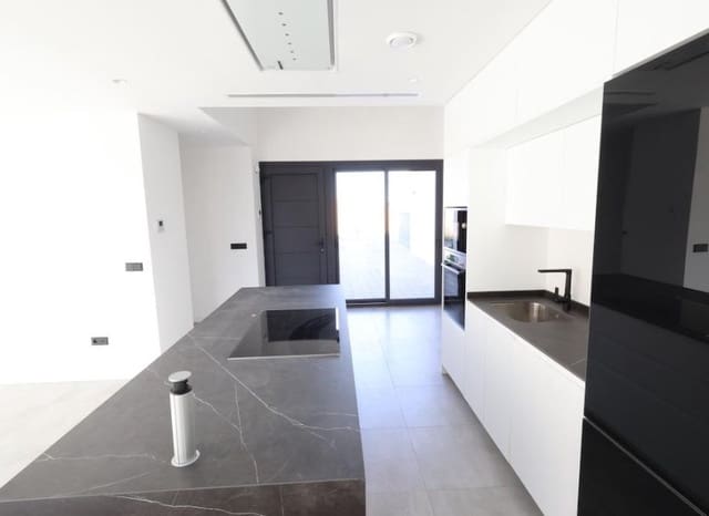 Chalet de 3 habitaciones en Torre-Pacheco en venta con piscina - 439.000 € (Ref: 8726899)