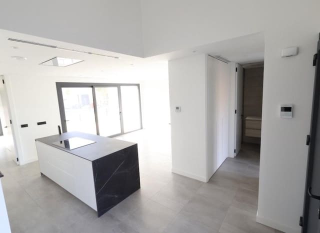 Chalet de 3 habitaciones en Torre-Pacheco en venta con piscina - 439.000 € (Ref: 8726899)