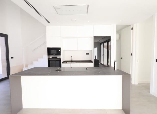 Chalet de 3 habitaciones en Torre-Pacheco en venta con piscina - 439.000 € (Ref: 8726899)