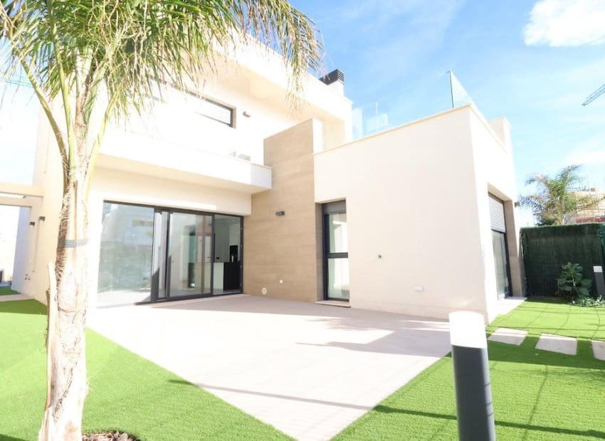 3 bedroom Villa for sale in Torre-Pacheco with pool - € 439,000 (Ref: 8726899)