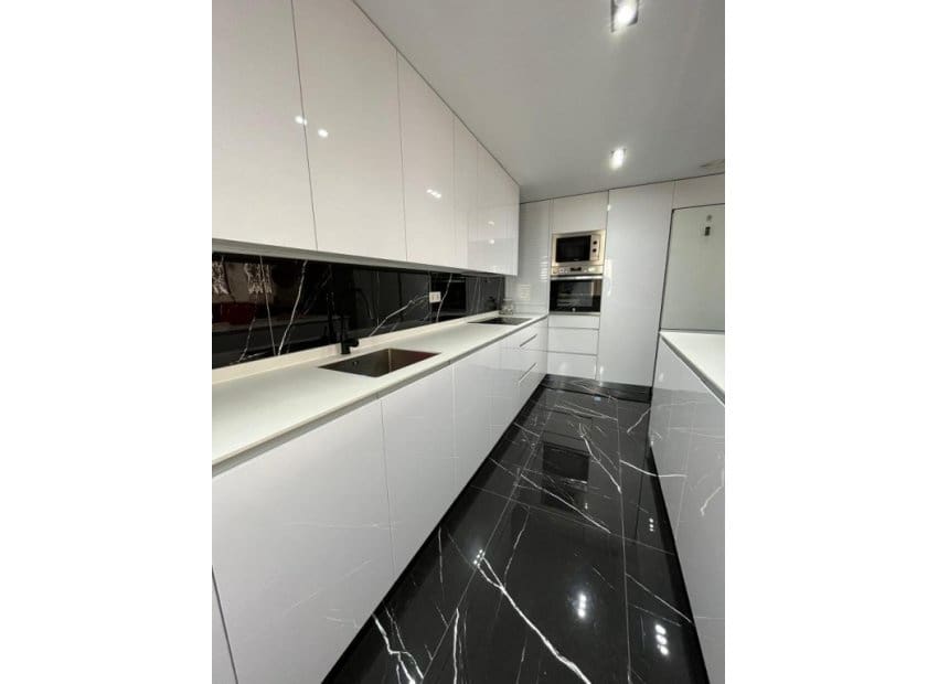 2 soveværelse Semi-Rækkehus til salg i Gran Alacant med swimmingpool - € 292.000 (Ref: 8726906)