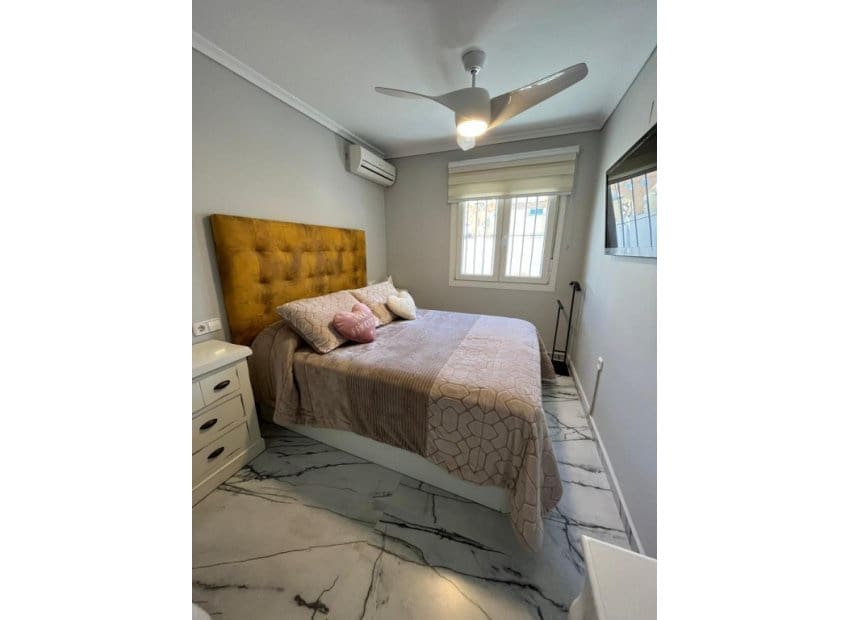 2 soveværelse Semi-Rækkehus til salg i Gran Alacant med swimmingpool - € 292.000 (Ref: 8726906)