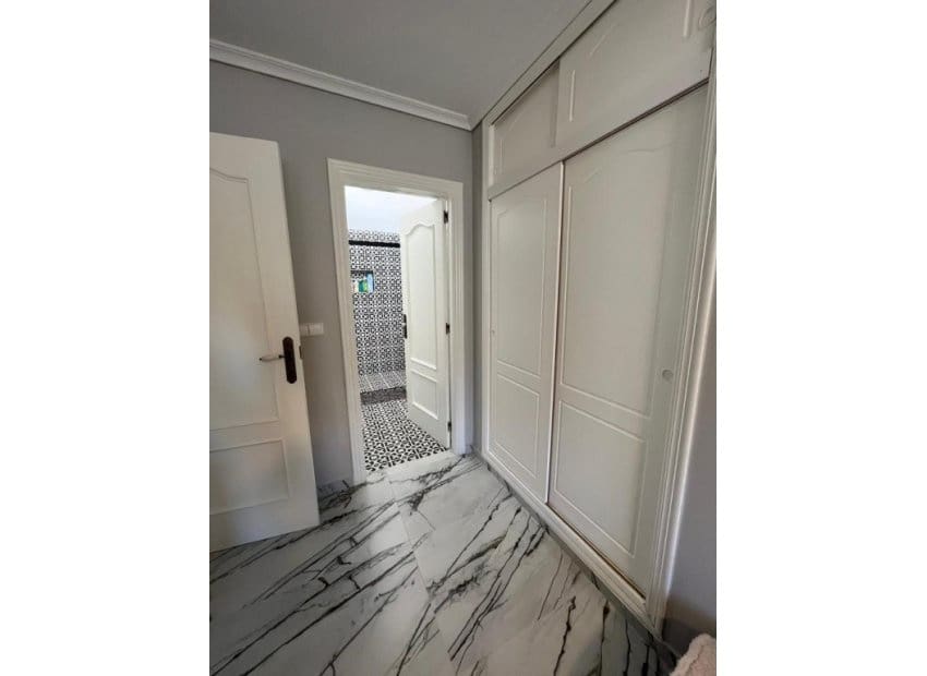 2 soveværelse Semi-Rækkehus til salg i Gran Alacant med swimmingpool - € 292.000 (Ref: 8726906)