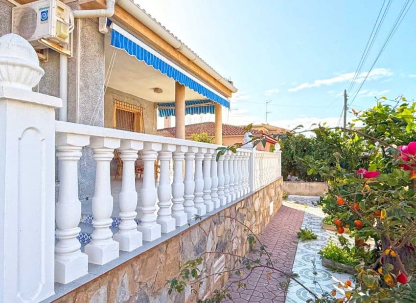 4 soveværelse Villa til salg i Torrevieja - € 319.900 (Ref: 8736554)