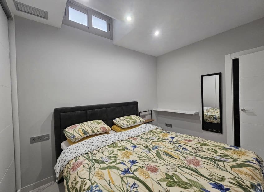 4 bedroom Villa for sale in Villamartin with pool - € 450,000 (Ref: 8743835)