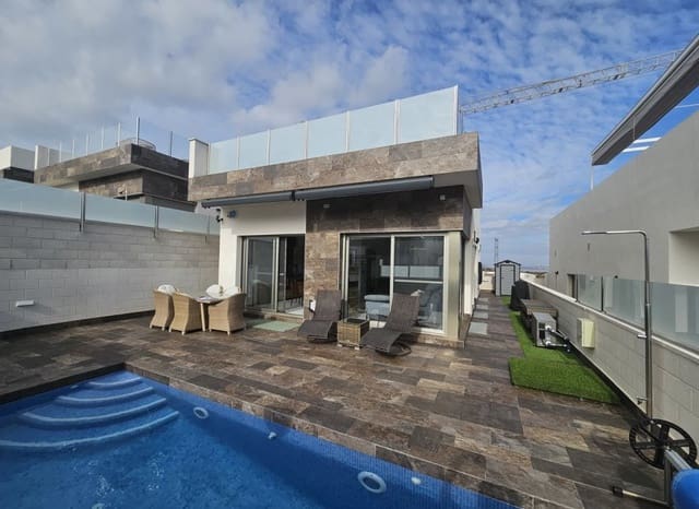 4 bedroom Villa for sale in Villamartin, Orihuela with pool - € 450,000 (Ref: 8743835)