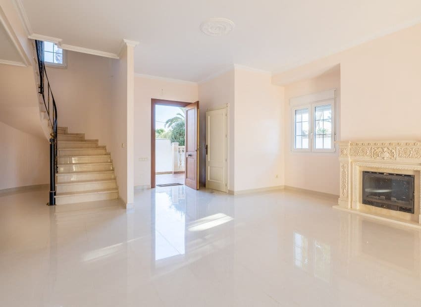4 bedroom Villa for sale in Orihuela Costa with pool - € 910,000 (Ref: 8754139)