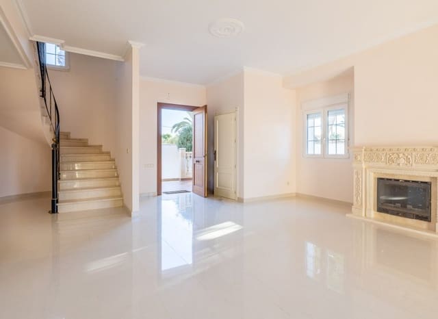 4 bedroom Villa for sale in Cabo Roig, Orihuela with pool - € 910,000 (Ref: 8754139)