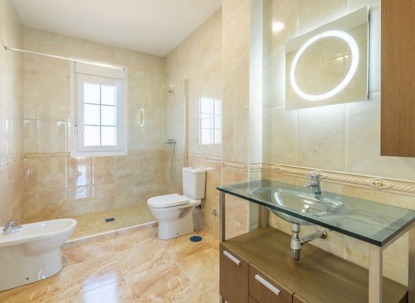 4 bedroom Villa for sale in Orihuela Costa with pool - € 910,000 (Ref: 8754139)