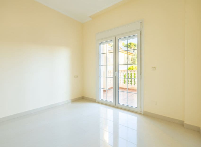 4 bedroom Villa for sale in Orihuela Costa with pool - € 910,000 (Ref: 8754139)