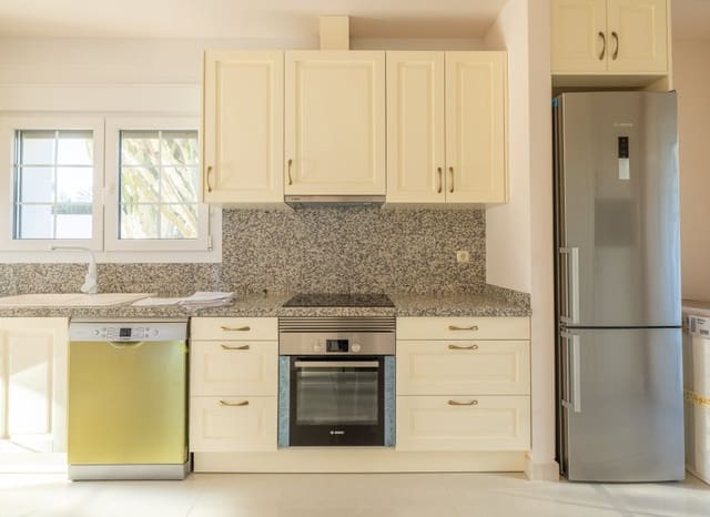 4 bedroom Villa for sale in Cabo Roig, Orihuela with pool - € 910,000 (Ref: 8754139)