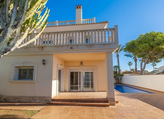 4 bedroom Villa for sale in Cabo Roig, Orihuela with pool - € 910,000 (Ref: 8754139)