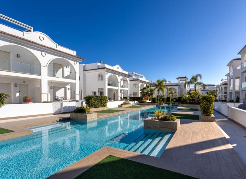 2 soveværelse Penthouse til salg i Ciudad Quesada med swimmingpool - € 299.900 (Ref: 8754140)