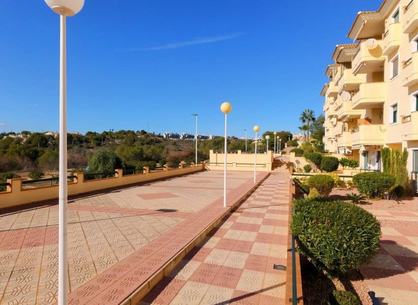 2 bedroom Apartment for sale in Playa Flamenca with pool - € 495,000 (Ref: 8780667)