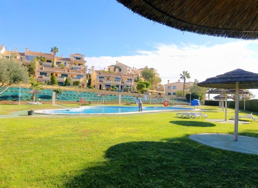 2 bedroom Apartment for sale in Playa Flamenca with pool - € 495,000 (Ref: 8780667)