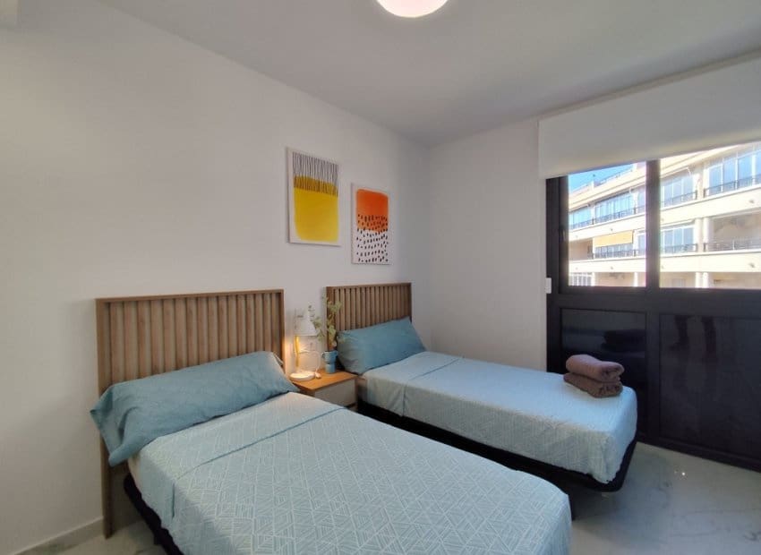 2 quarto Apartamento para venda em Orihuela Costa com piscina - 339 000 € (Ref: 8806614)