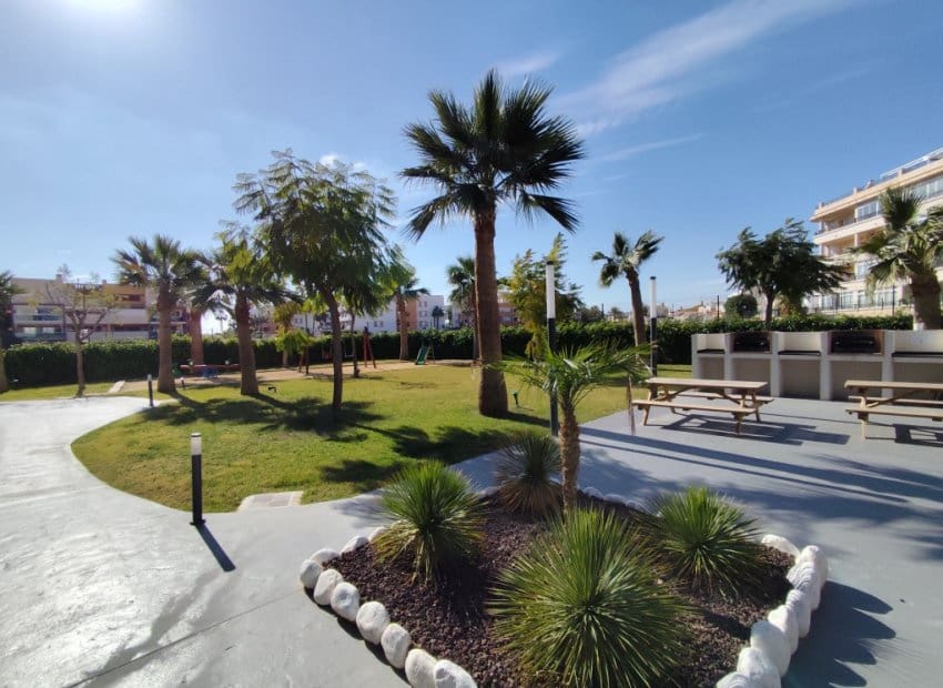 2 quarto Apartamento para venda em Orihuela Costa com piscina - 339 000 € (Ref: 8806614)