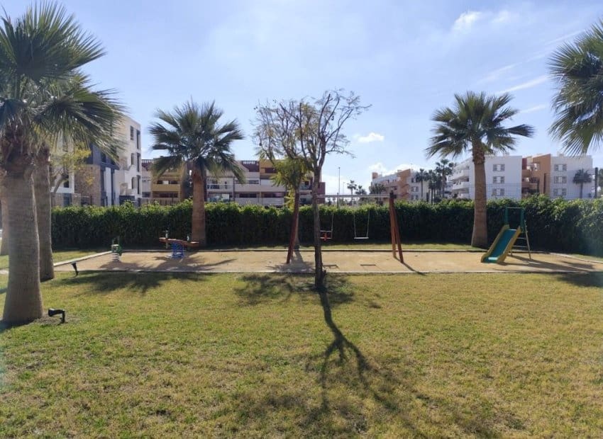 2 quarto Apartamento para venda em Orihuela Costa com piscina - 339 000 € (Ref: 8806614)