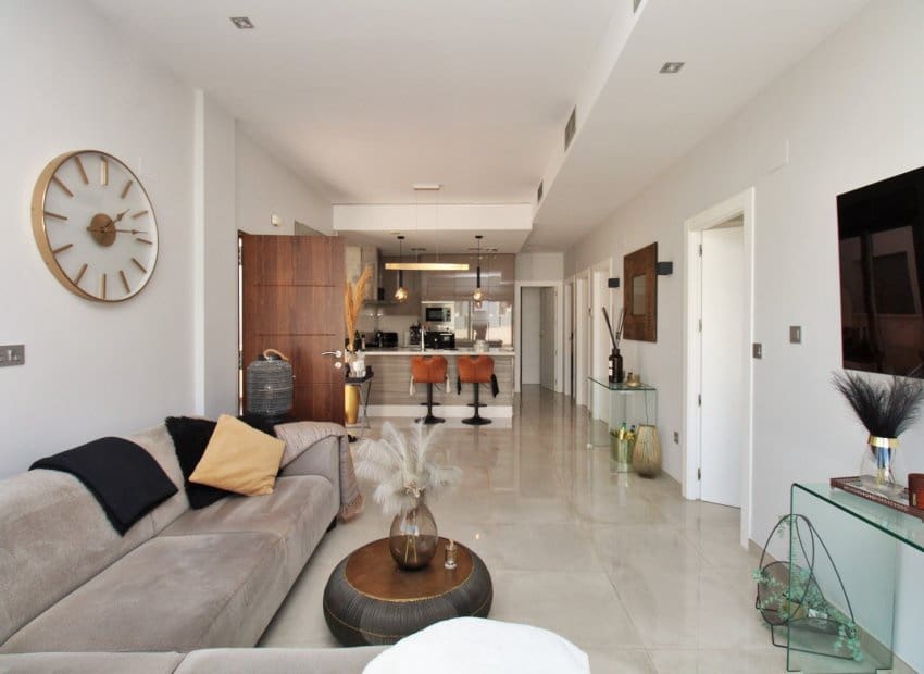 3 bedroom Villa for sale in Villamartin with pool - € 369,950 (Ref: 8820602)