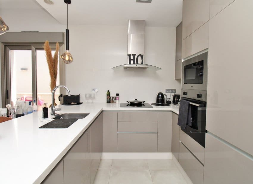 3 bedroom Villa for sale in Villamartin with pool - € 369,950 (Ref: 8820602)