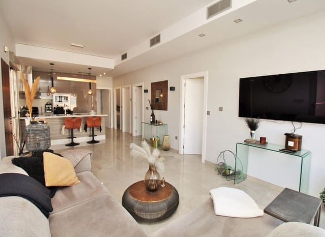 3 bedroom Villa for sale in Villamartin, Orihuela with pool - € 369,950 (Ref: 8820602)