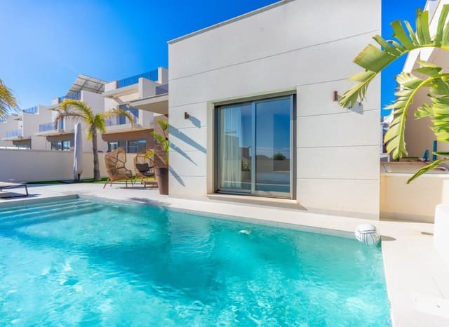 4 slaapkamer Villa te koop in San Miguel de Salinas met zwembad - € 589.000 (Ref: 8820611)