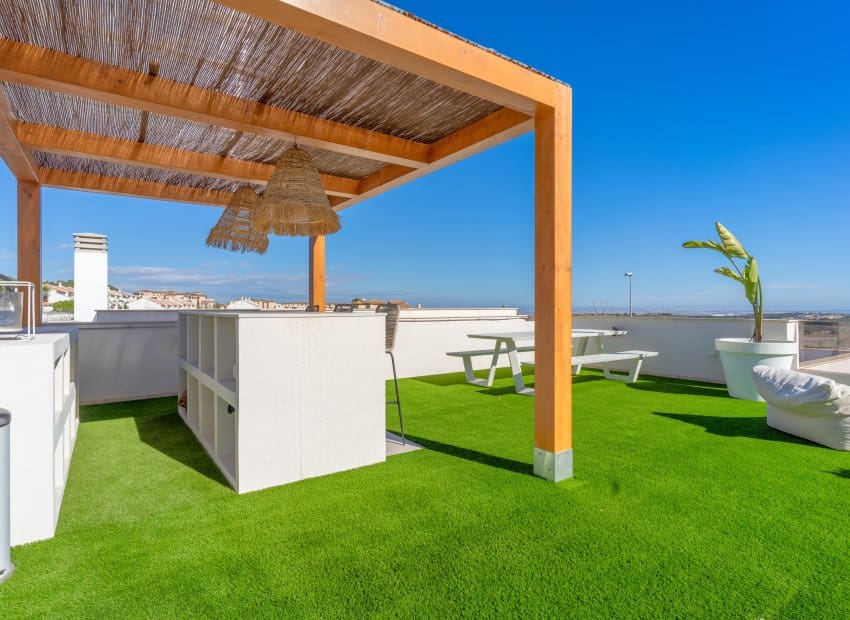 4 slaapkamer Villa te koop in San Miguel de Salinas met zwembad - € 589.000 (Ref: 8820611)