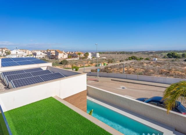 4 slaapkamer Villa te koop in San Miguel de Salinas met zwembad - € 589.000 (Ref: 8820611)