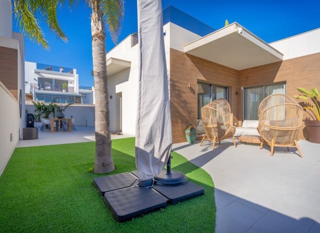 4 slaapkamer Villa te koop in San Miguel de Salinas met zwembad - € 589.000 (Ref: 8820611)