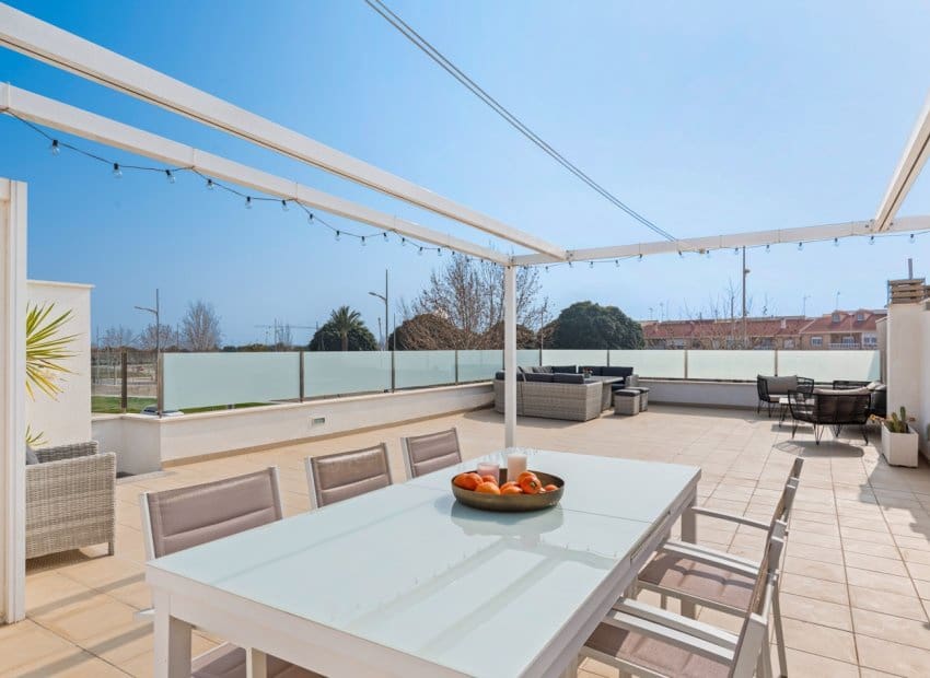 3 sypialnia Dom blizniak na sprzedaż w Pilar de la Horadada z basenem - 445 000 € (Ref: 8829976)