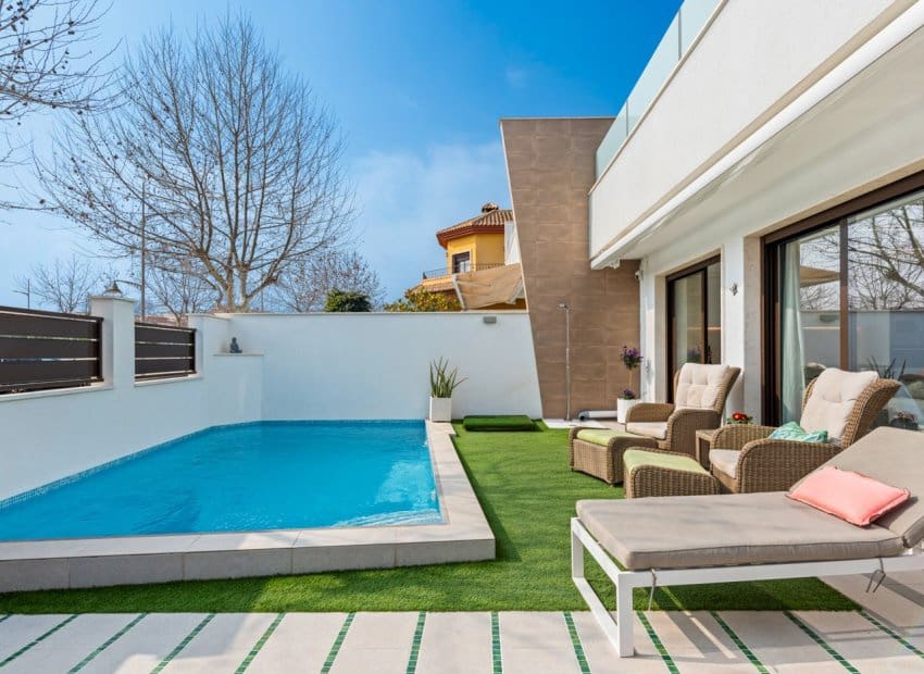 3 sypialnia Dom blizniak na sprzedaż w Pilar de la Horadada z basenem - 445 000 € (Ref: 8829976)