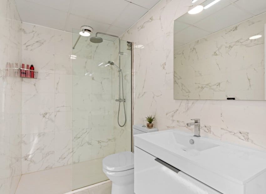 3 sypialnia Dom blizniak na sprzedaż w Pilar de la Horadada z basenem - 445 000 € (Ref: 8829976)