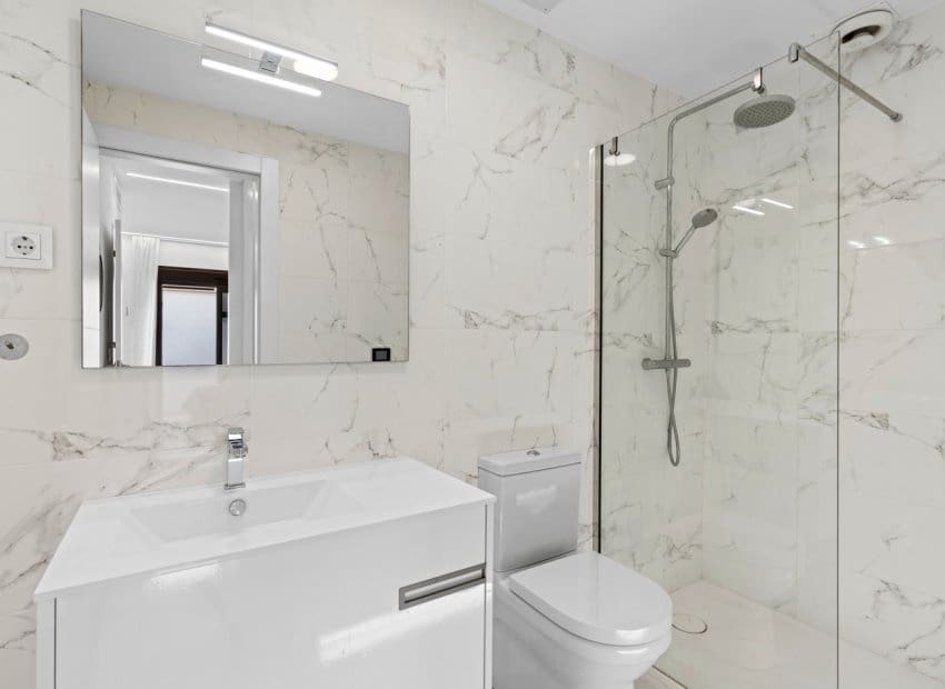 3 sypialnia Dom blizniak na sprzedaż w Pilar de la Horadada z basenem - 445 000 € (Ref: 8829976)