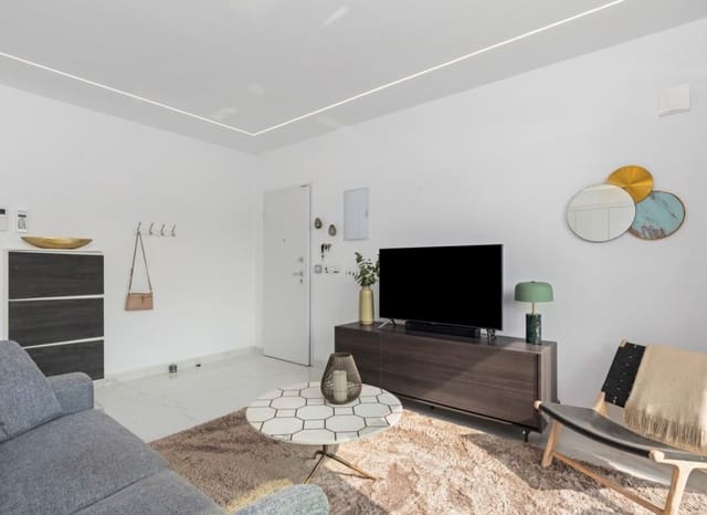 3 soveværelse Semi-Rækkehus til salg i Pilar de la Horadada ciudad, Pilar de la Horadada med swimmingpool - € 445.000 (Ref: 8829976)