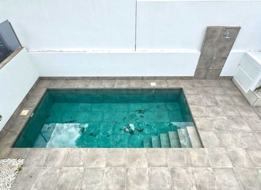 Chalet de 4 habitaciones en Los Balcones en venta con piscina - 495.000 € (Ref: 8829978)