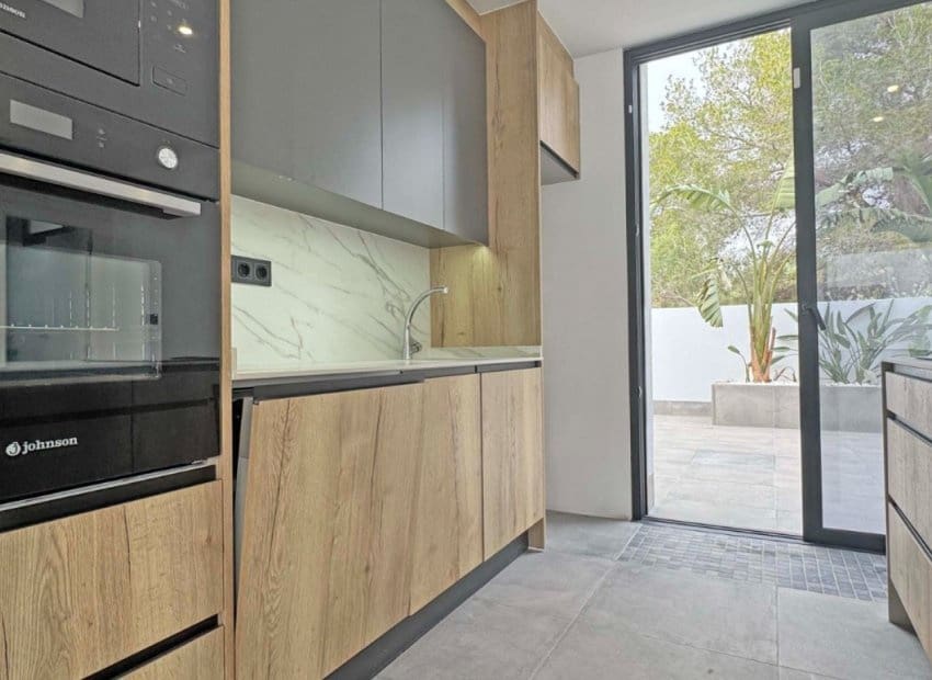 Chalet de 4 habitaciones en Los Balcones en venta con piscina - 495.000 € (Ref: 8829978)