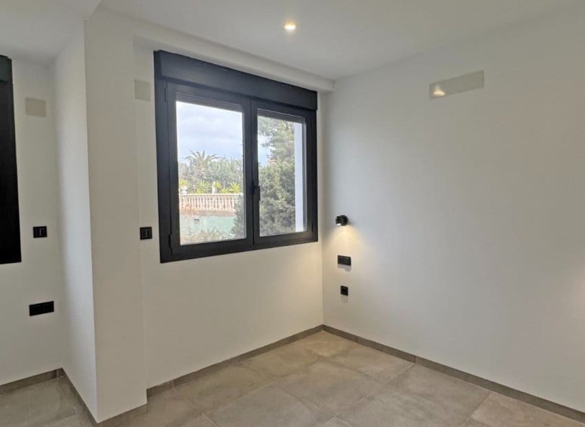 Chalet de 4 habitaciones en Los Balcones en venta con piscina - 495.000 € (Ref: 8829978)