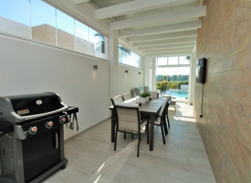 3 makuuhuone Huvila myytävänä paikassa Algorfa mukana uima-altaan - 599 900 € (Ref: 8842060)