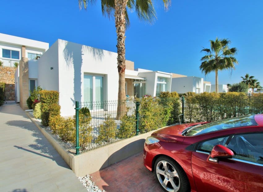 3 makuuhuone Huvila myytävänä paikassa Algorfa mukana uima-altaan - 599 900 € (Ref: 8842060)