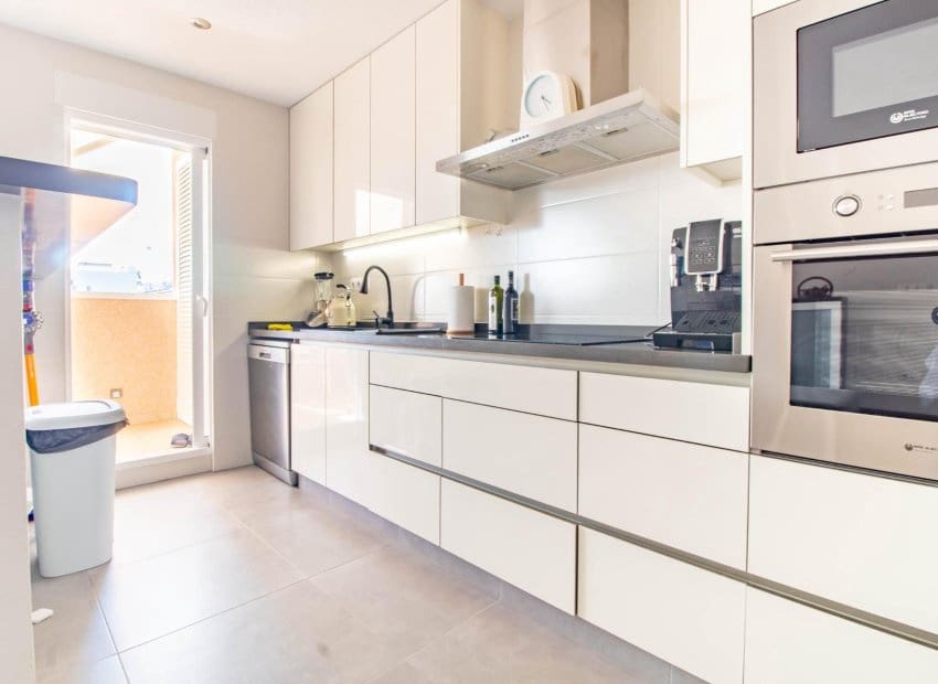 2 quarto Bungalow para venda em Punta Prima com piscina - 294 000 € (Ref: 8845851)