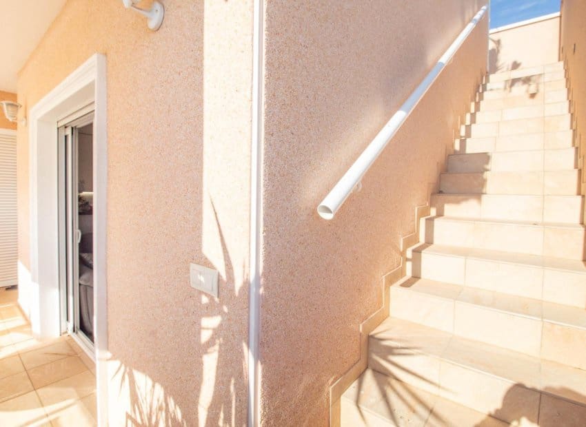 2 quarto Bungalow para venda em Punta Prima com piscina - 294 000 € (Ref: 8845851)