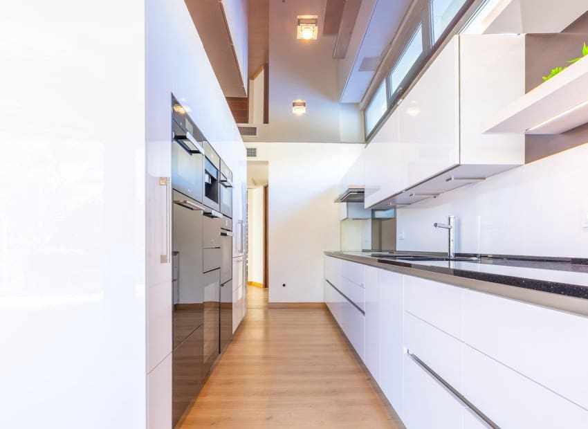 2 soveværelse Villa til salg i La Zenia med swimmingpool - € 1.100.000 (Ref: 8861676)