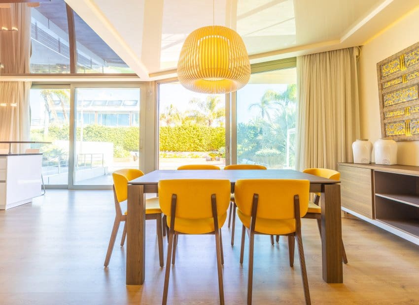 2 soveværelse Villa til salg i La Zenia med swimmingpool - € 1.100.000 (Ref: 8861676)