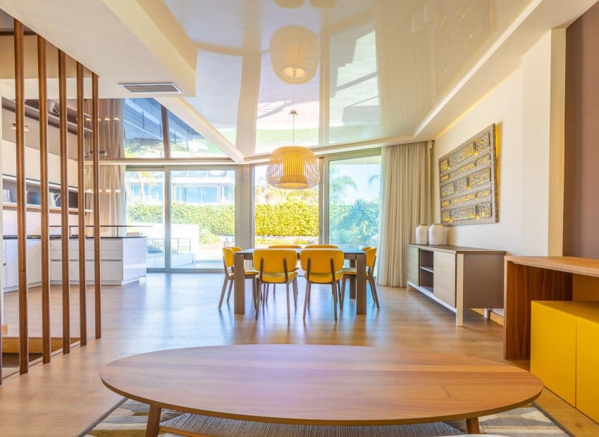 2 soveværelse Villa til salg i La Zenia med swimmingpool - € 1.100.000 (Ref: 8861676)