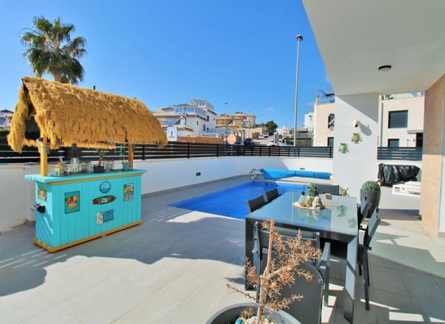 3 camera da letto Villa in vendita in Villamartin, Orihuela con piscina - 405.000 € (Rif: 8861677)